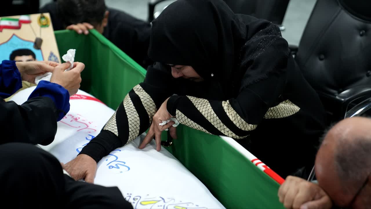 شهید علی اکبر گندمی 3
