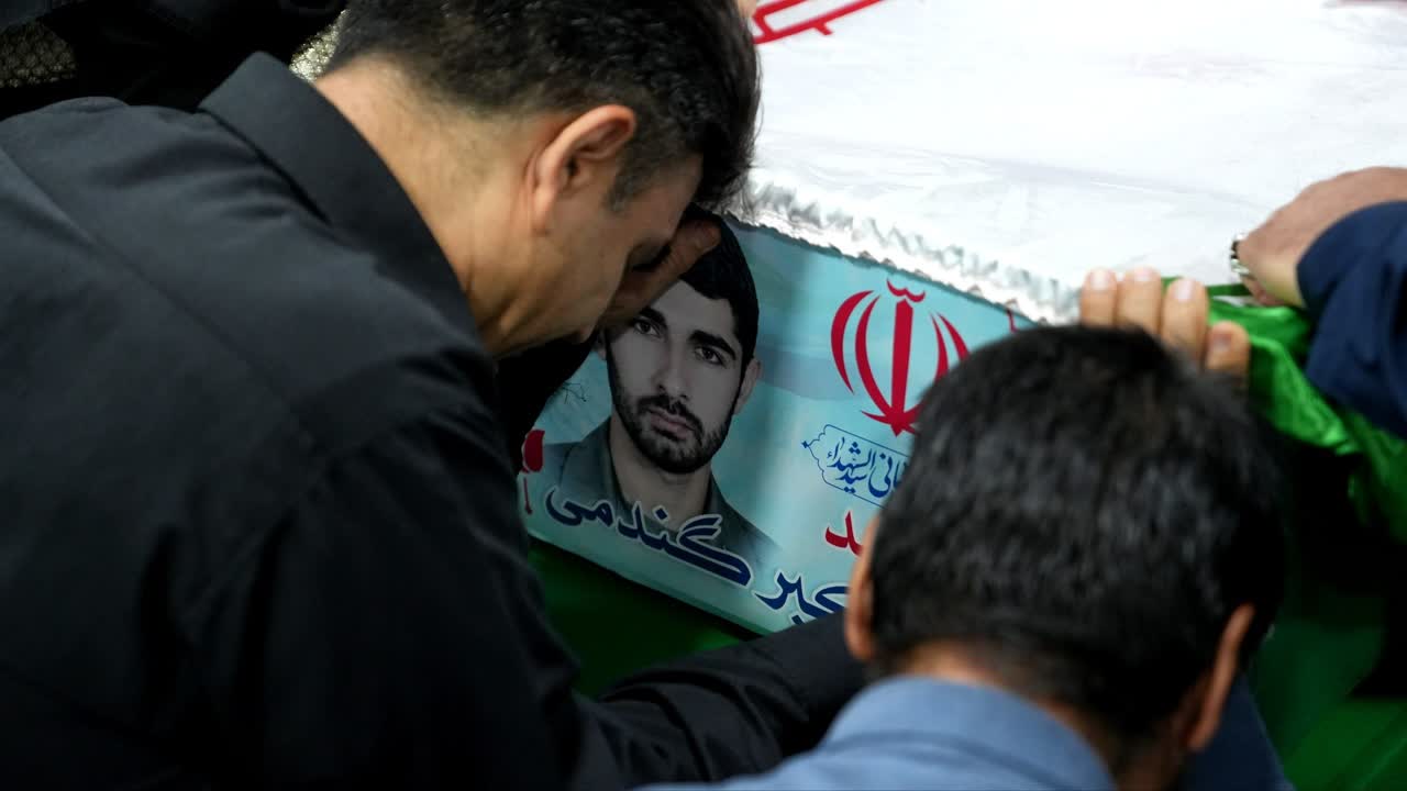 شهید علی اکبر گندمی 4