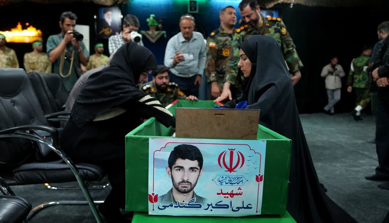 شهید علی اکبر گندمی 7