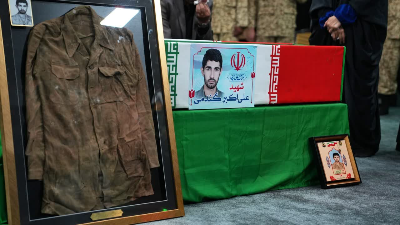 شهید علی اکبر گندمی 10